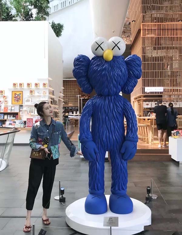 巴黎大学生伴游